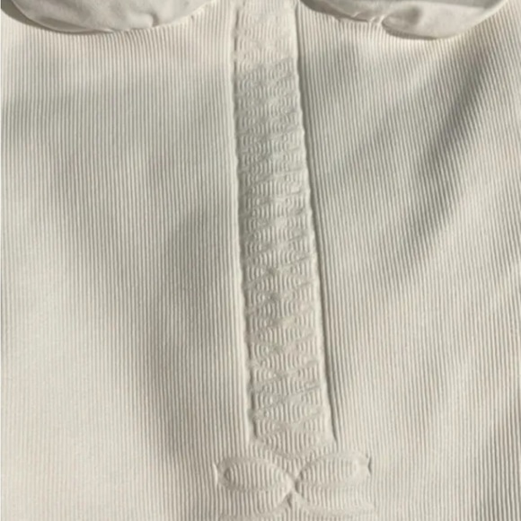 GUESS TANK TOP XS WHITE REALLY PRETTY TO WEAR ALONE OR UNDER CLOTHES - Picture 3 of 4